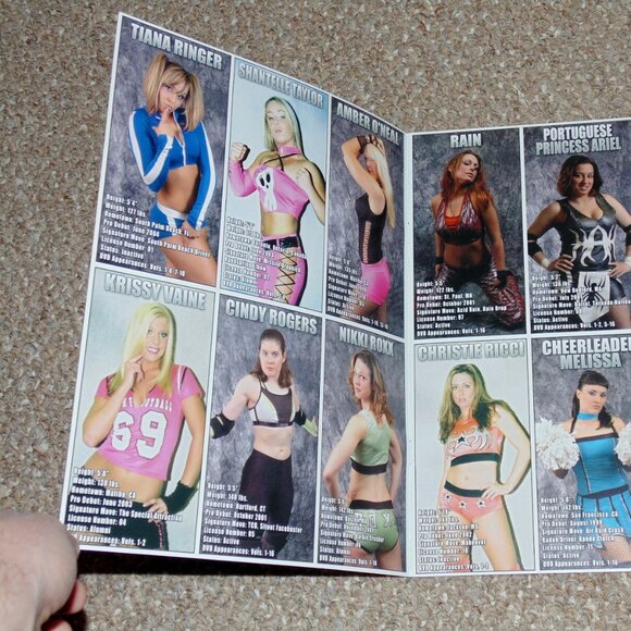 Shimmer Women Athletes 2005-2007 Roster Album Magazine Becky Lynch Beth Phoenix - Picture 2 of 8